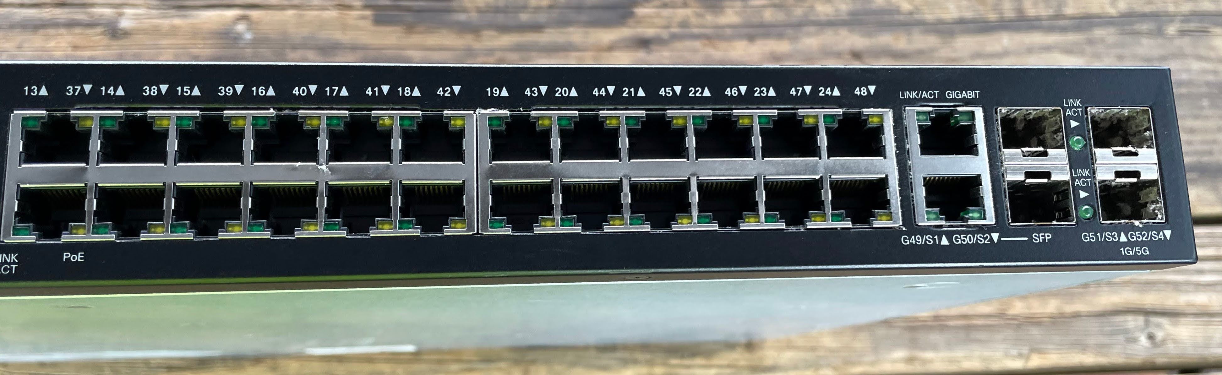 Cisco SG500-52P right facing ports