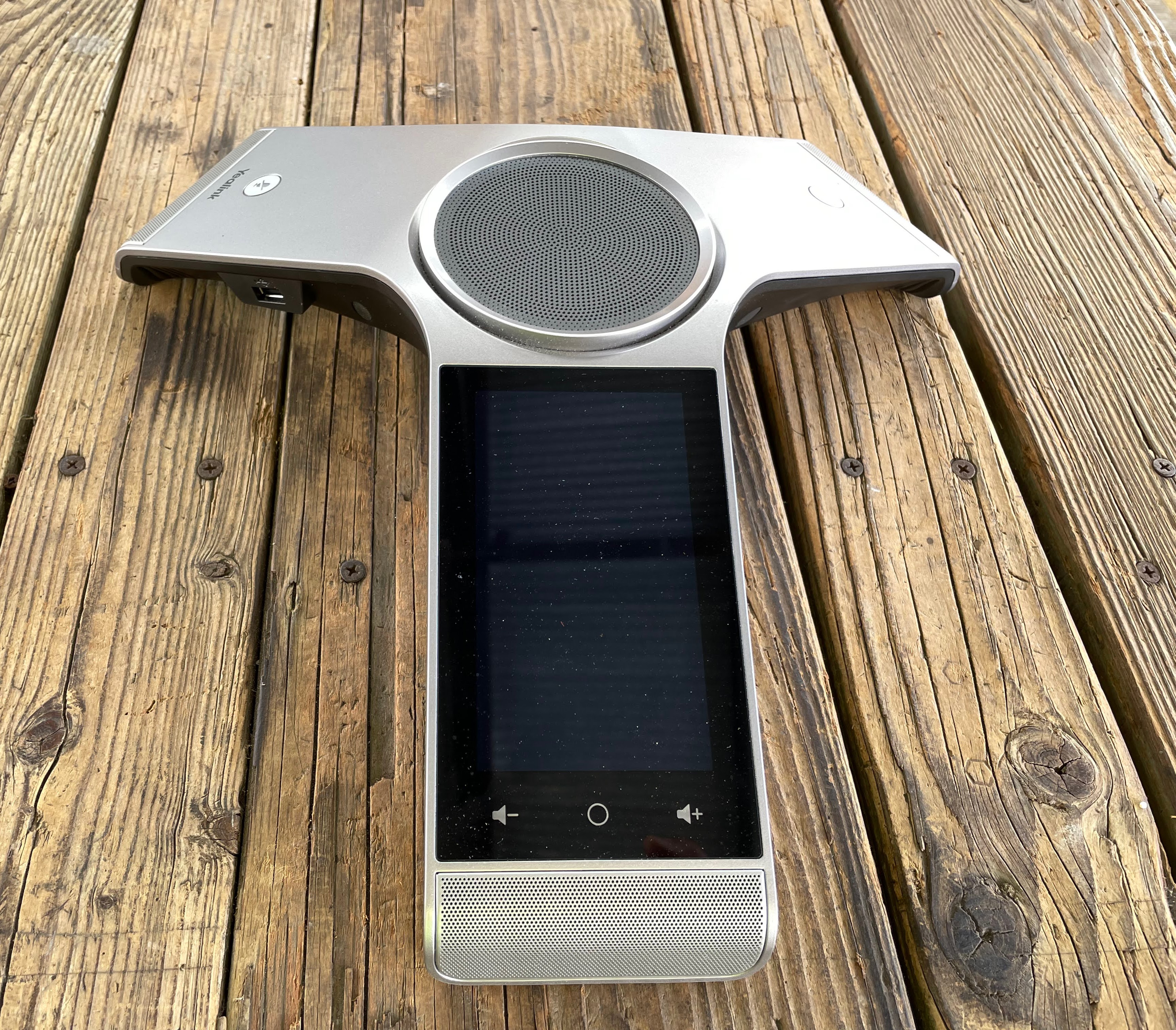 Yealink CP960 photo 3