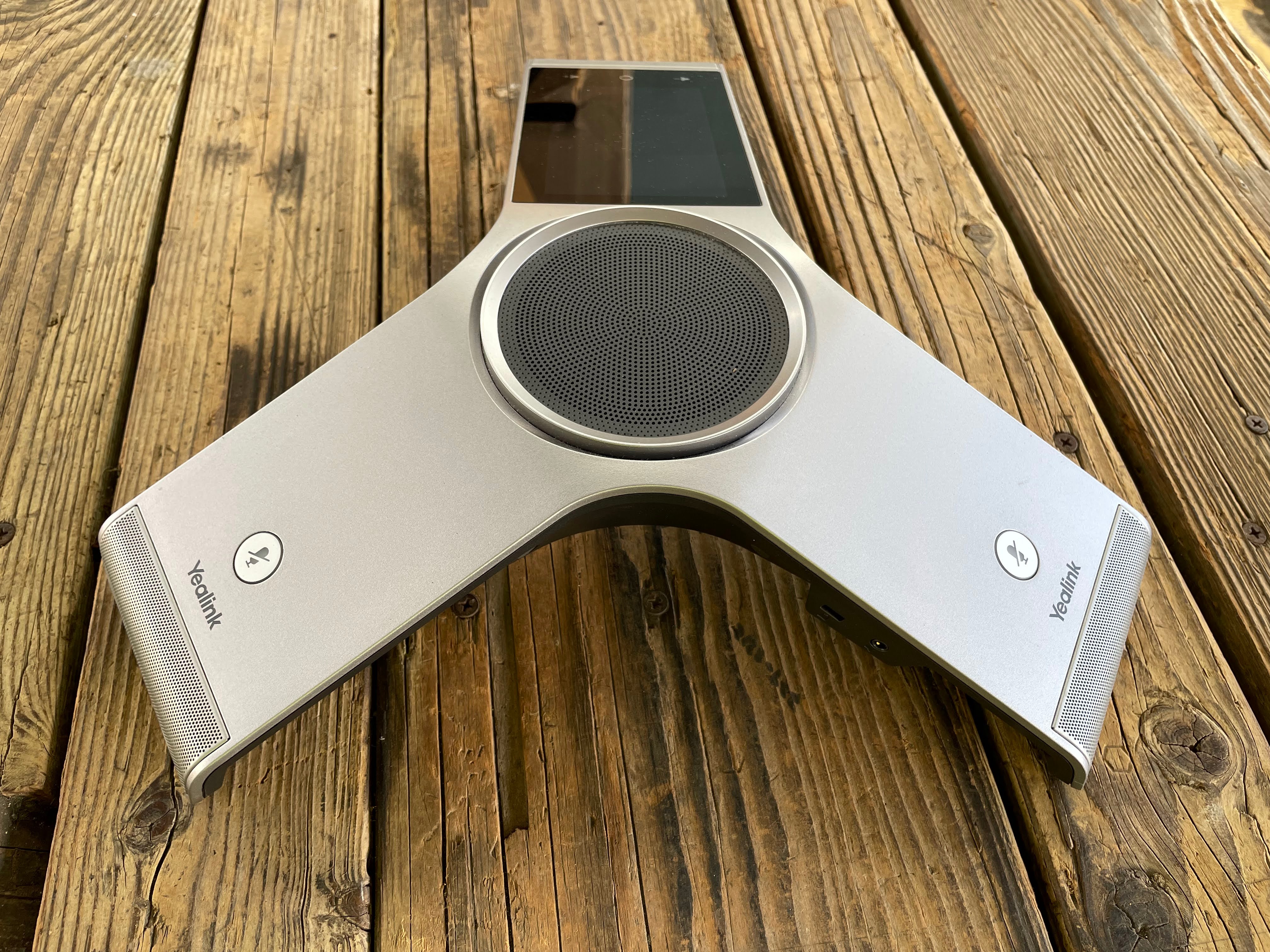 Yealink CP960 photo 4