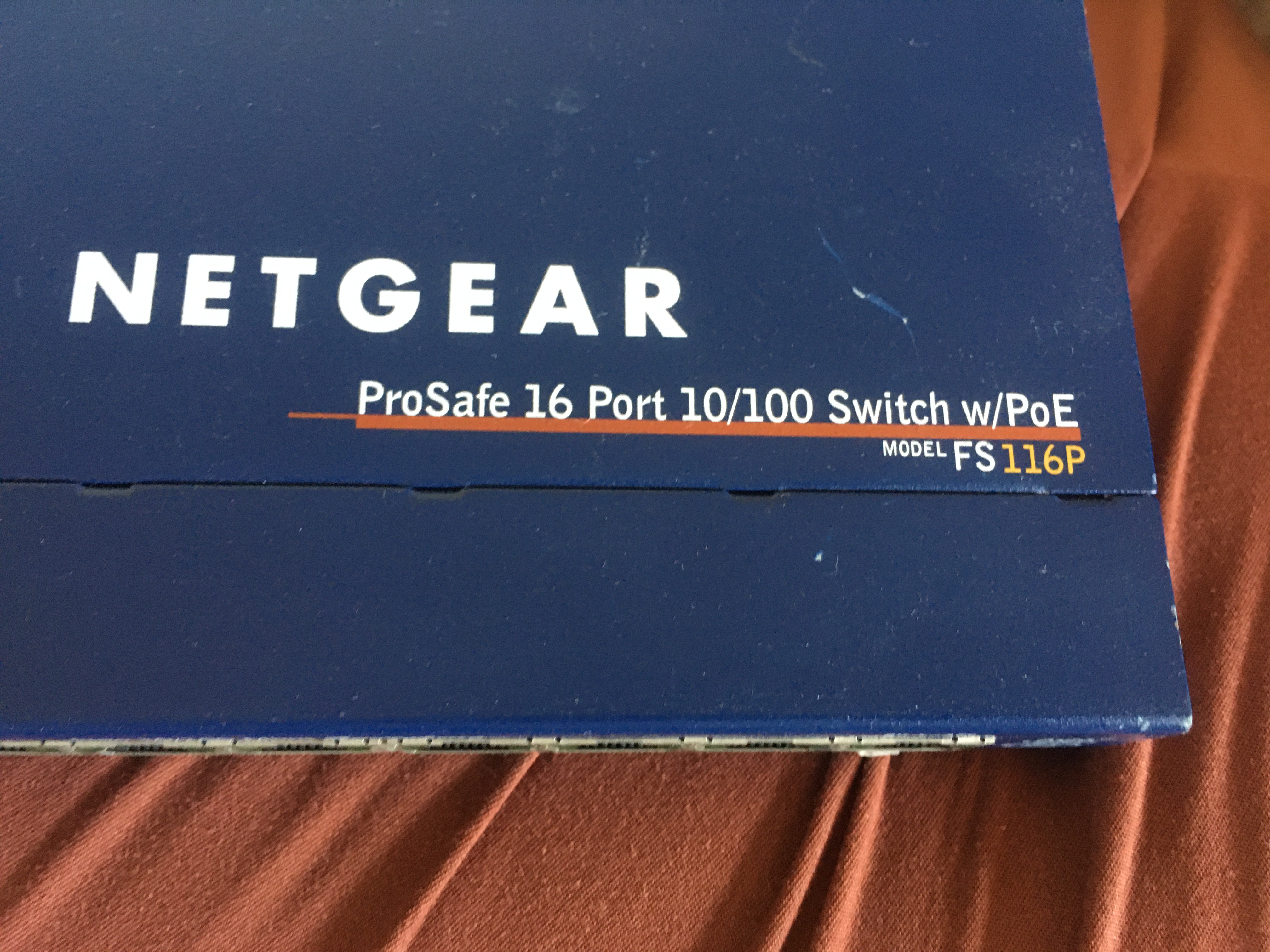 Netgear FS116 ProSafe ports view